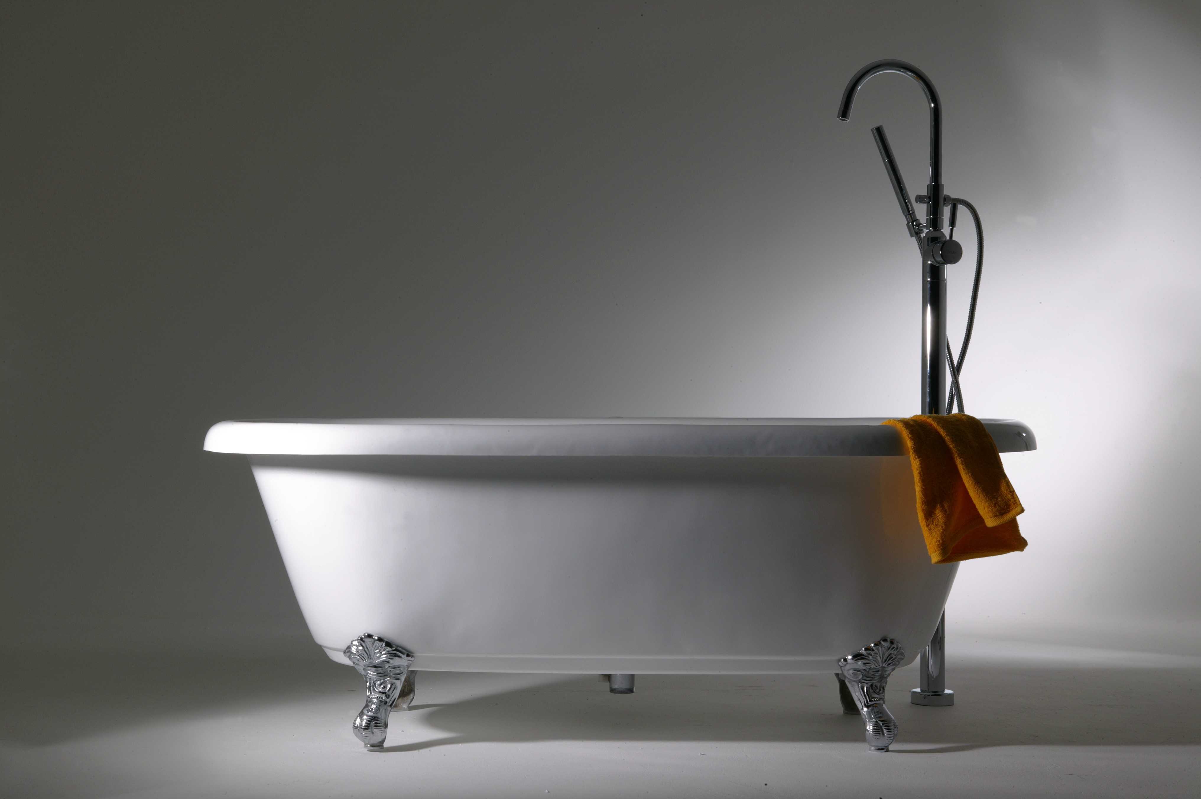 贝朗卫浴 漂亮浴缸 b25508浴缸/白色/无/无/无/无/无/外裙/无/无/无